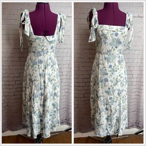 Audrey Parks by Francesca’s size medium white and blue floral print midi dress